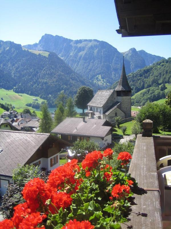 Hotel Elite B&B Rossiniere Exterior photo